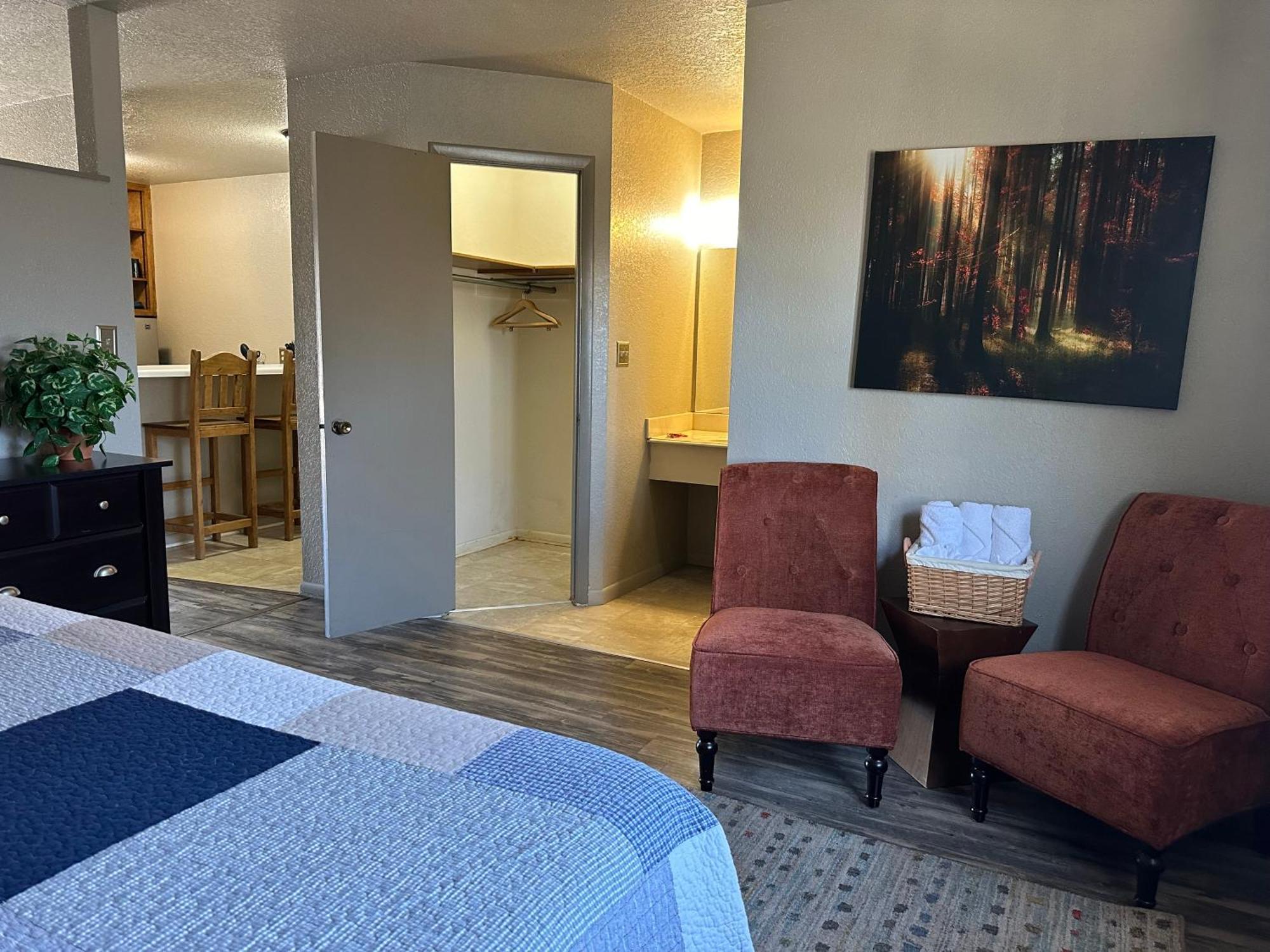 Sunset Inn And Suites Fredericksburg Exteriér fotografie